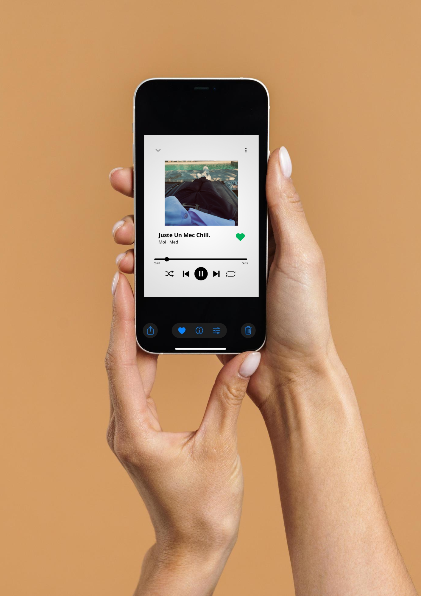 Affiche numérique personnalisée style lecteur musique avec photo de couple, une idée cadeau romantique et moderne pour la Saint-Valentin.