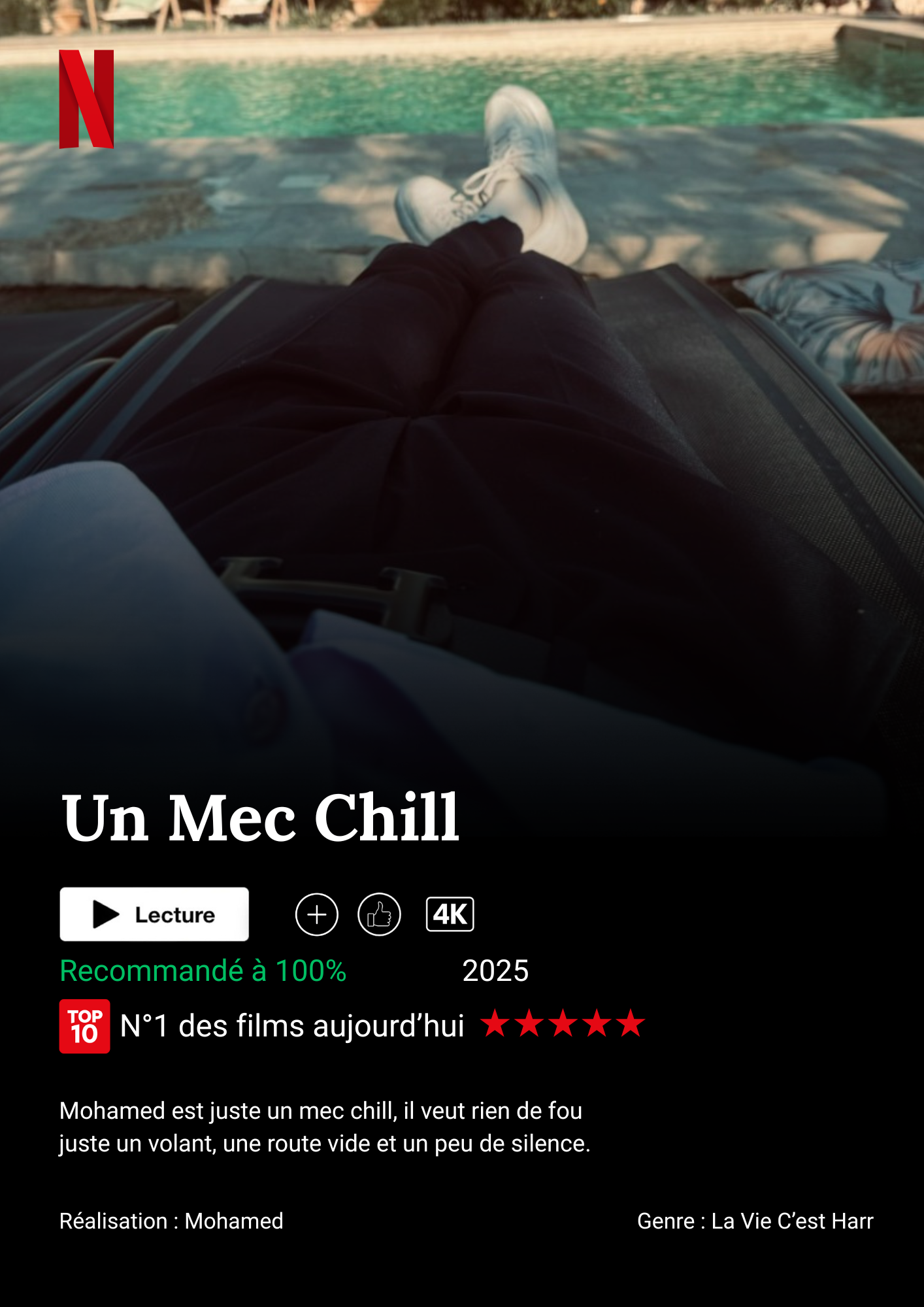 Cadre photo personnalisé style interface Netflix affiché comme décoration murale dans un salon, idée cadeau original.