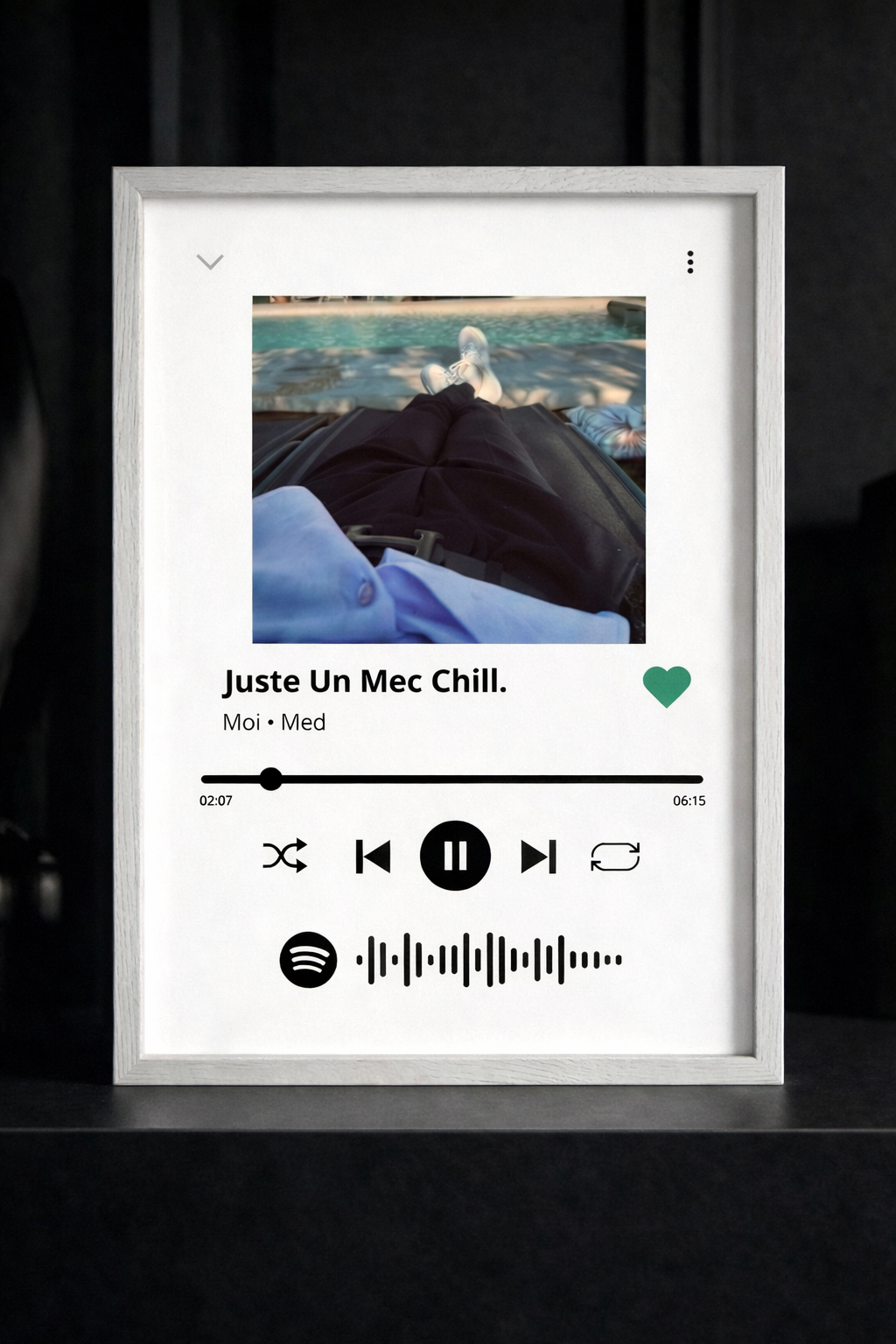 Cadre photo personnalisé style lecteur Spotify avec code scannable pour écouter de la musique, idée cadeau couple, amis et famille.